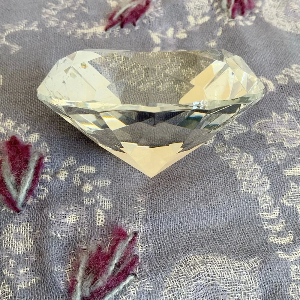 Corning Museum of Glass Diamond-Shaped Crystal Paperweight 3” NWT